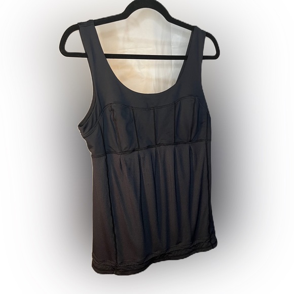 Lululemon fitness shirt - Picture 4 of 6